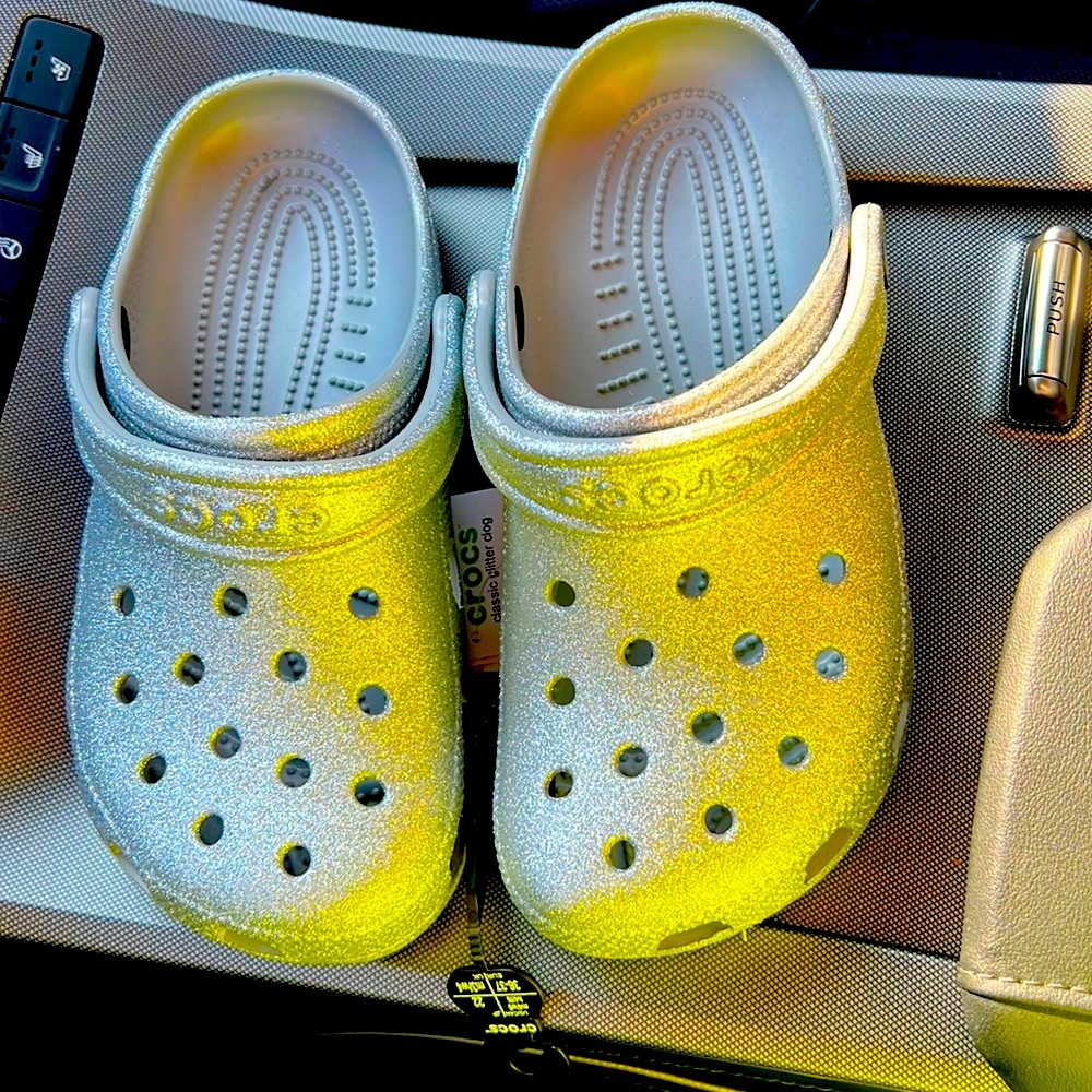 Brand new crocs